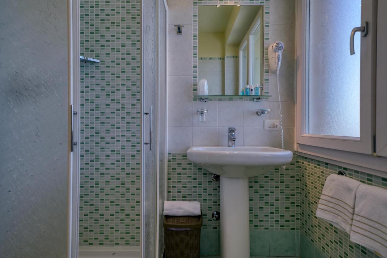The Lighthouse Rooms Lazise Luaran gambar