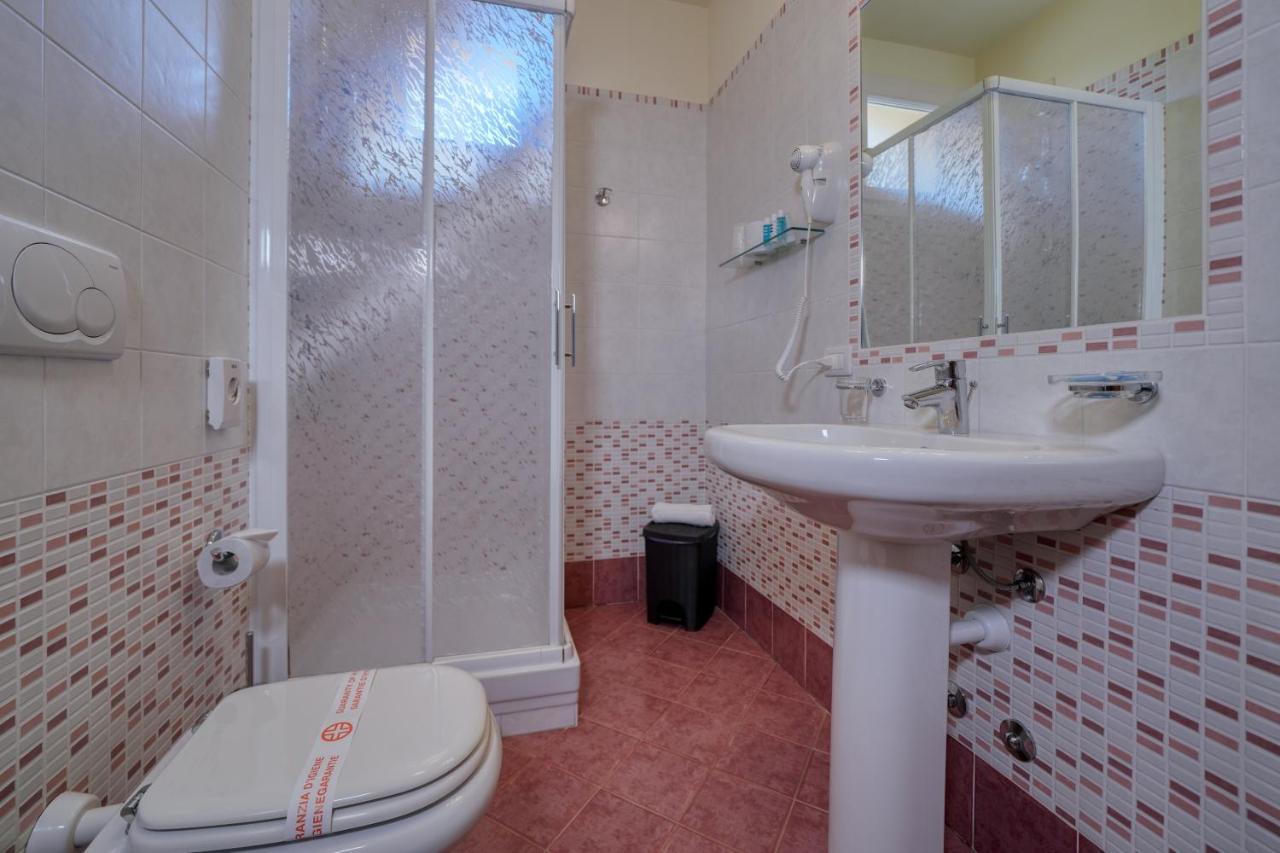 The Lighthouse Rooms Lazise Luaran gambar