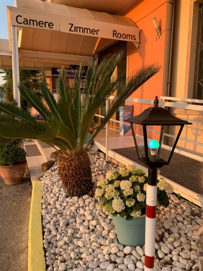 The Lighthouse Rooms Lazise Luaran gambar